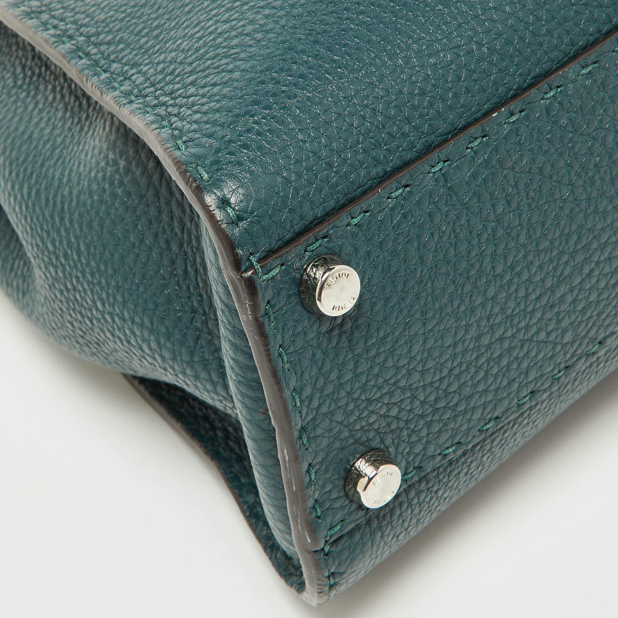 Fendi Green Selleria Leather and Python Medium Peekaboo Top Handle Bag For Sale 4