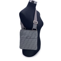 Fendi Grau FF Zucca Canvas Unisex Crossbody Messenger Bag
