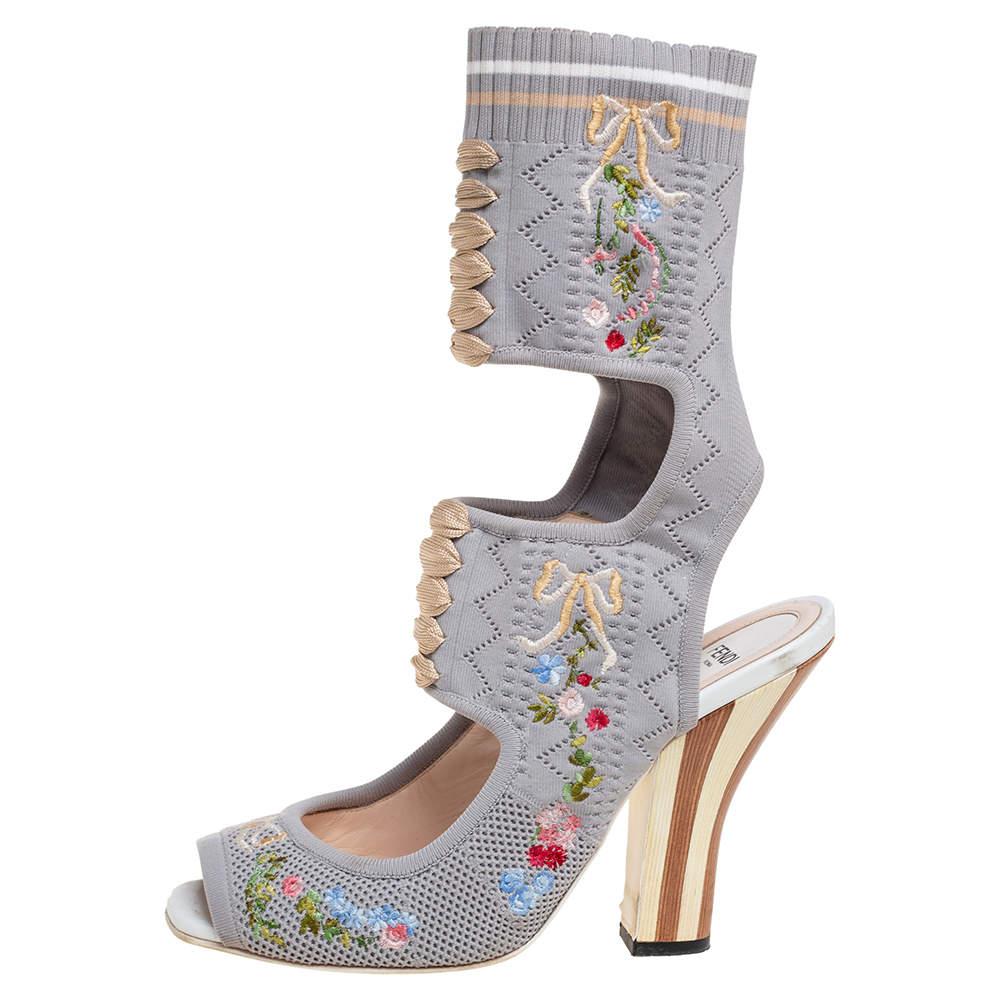 Women's Fendi Grey Knit Fabric Flower Embroidered Cutout Open Square Toe Sandals Size 39