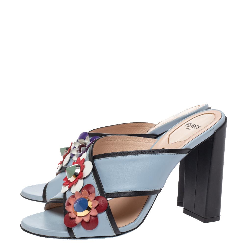 Fendi Grey Leather Flowerland Cross Strap Sandals Size 38.5 1