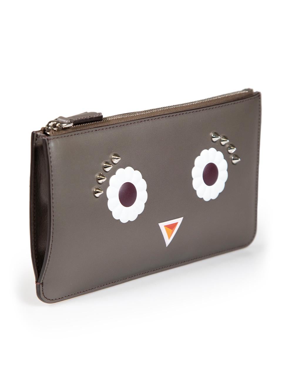 CONDITION is Never worn. No visible wear to pouch is evident. However, due to poor storage there is a small scratch to the embellishment on the left side on this new Fendi designer resale item. This item comes with original dust bag.
 
 
 
 Details
