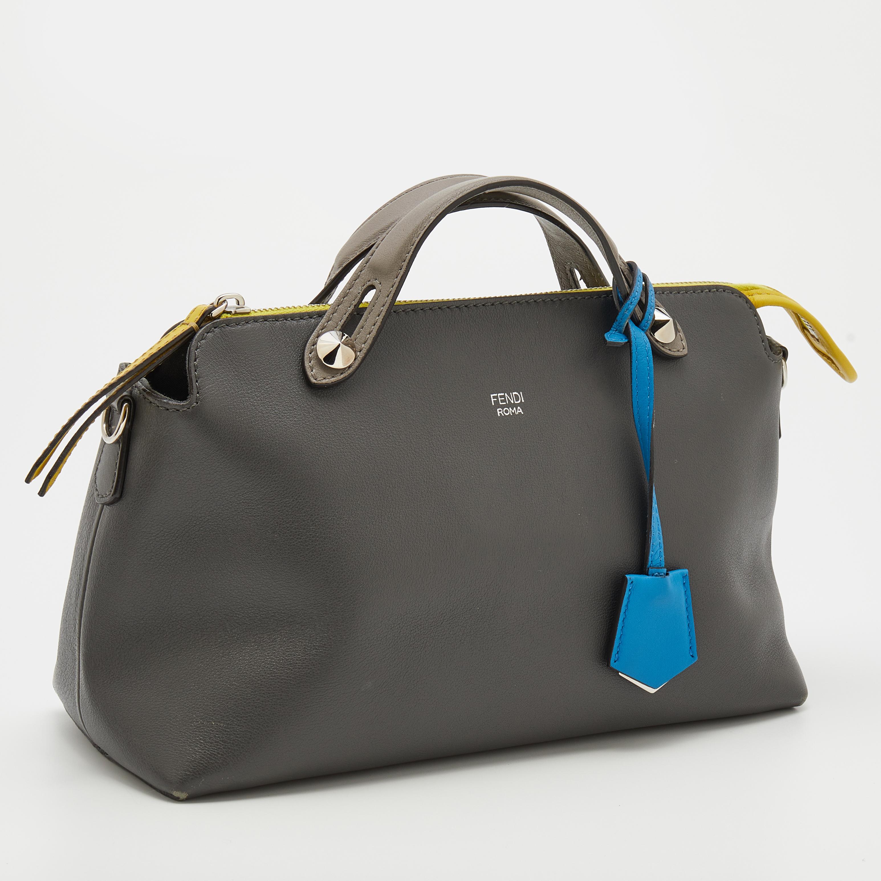Fendi Grey Leather Medium By The Way Shoulder Bag In Good Condition In Dubai, Al Qouz 2
