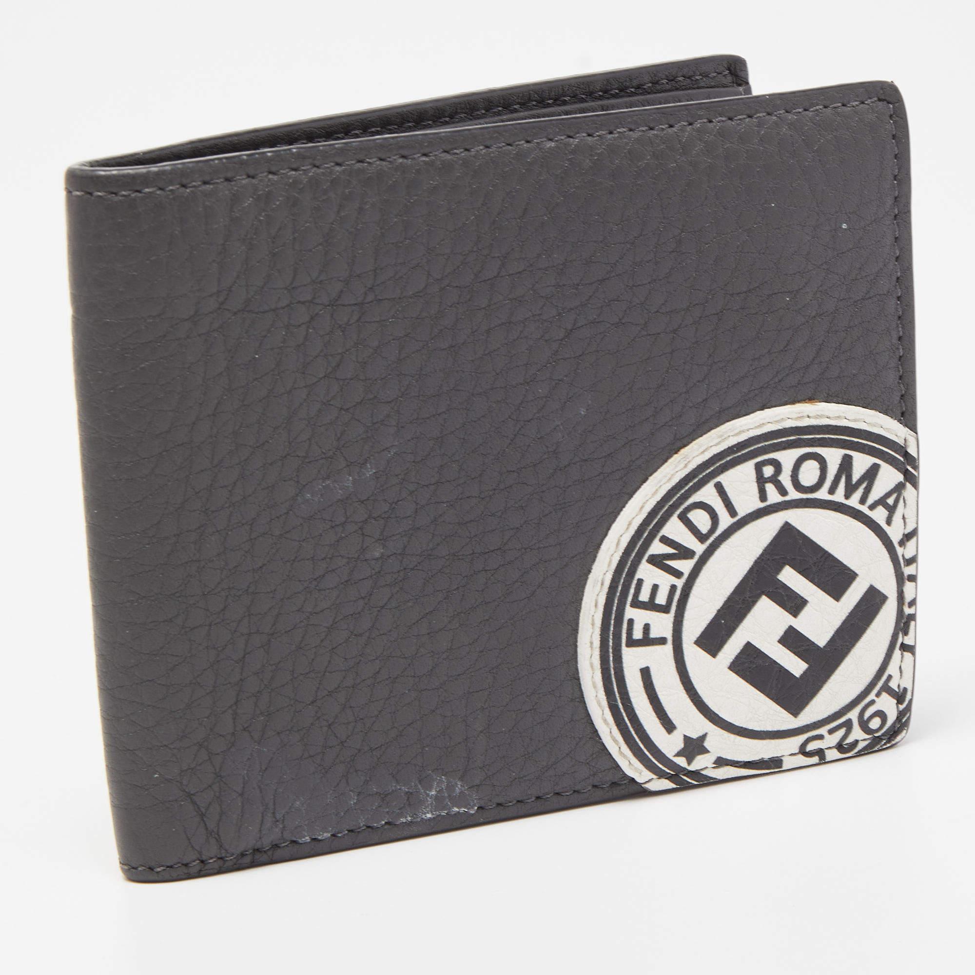 This authentic Fendi wallet for men has a look of luxury. It is crafted from leather as a bifold and equipped with compartments and multiple slots to neatly house your cards and cash.

