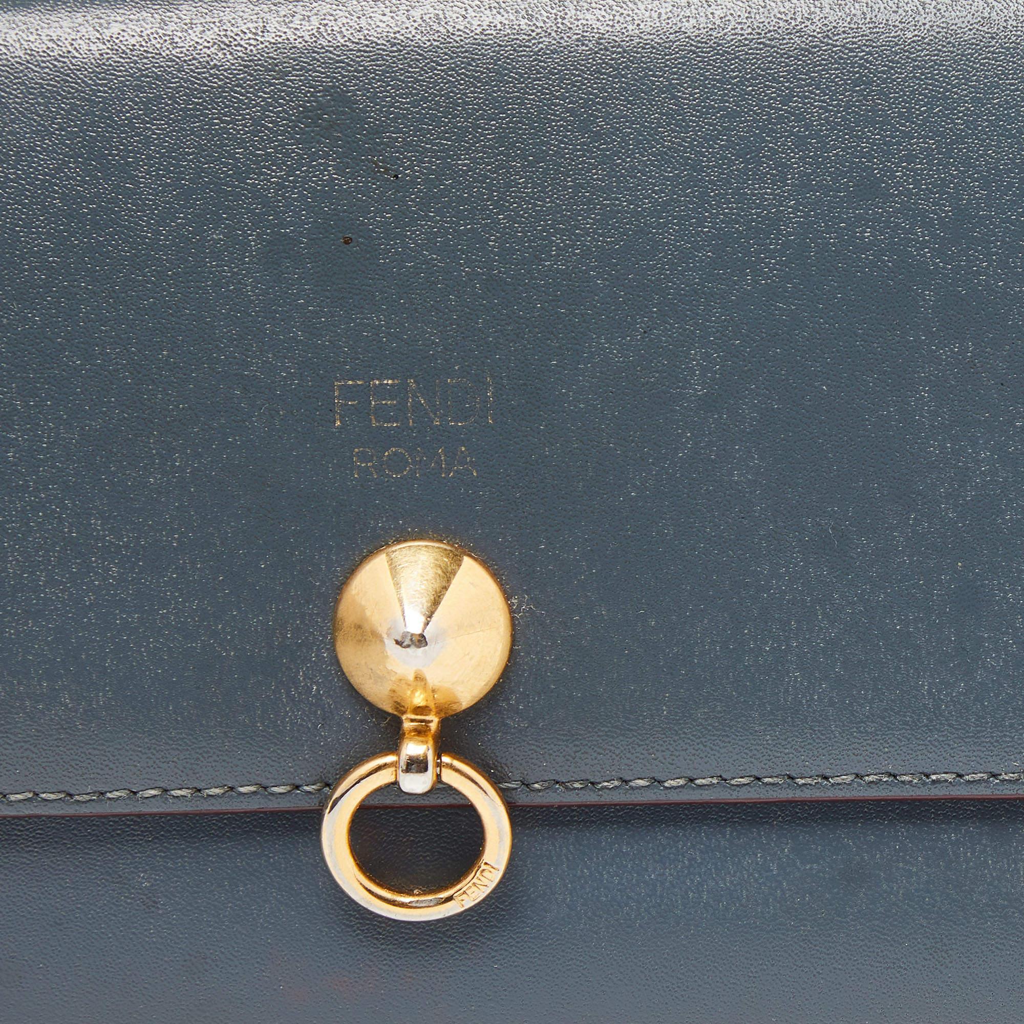 Fendi Grey Leather Trifold Compact Wallet For Sale 1