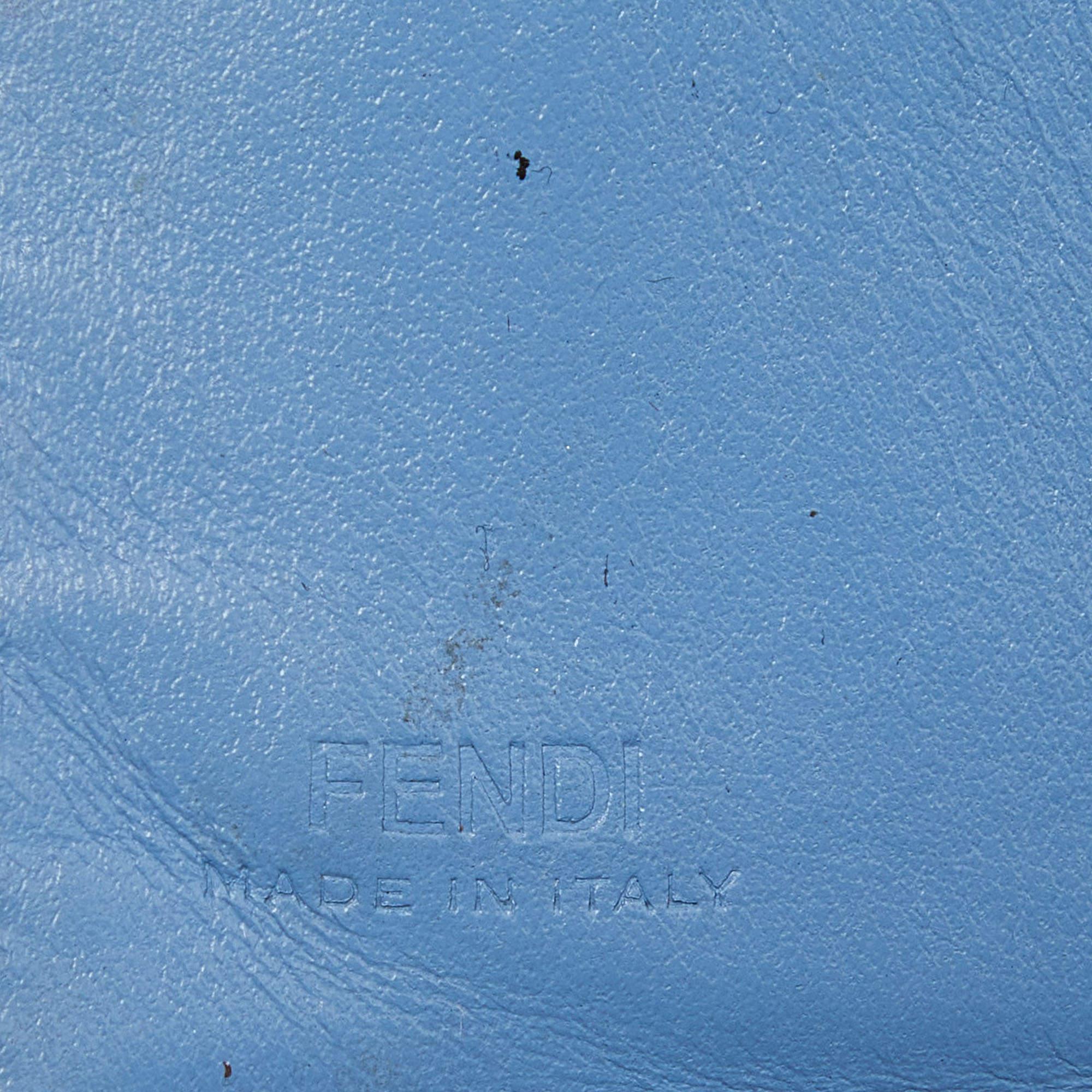 Fendi Grey Leather Trifold Compact Wallet For Sale 4