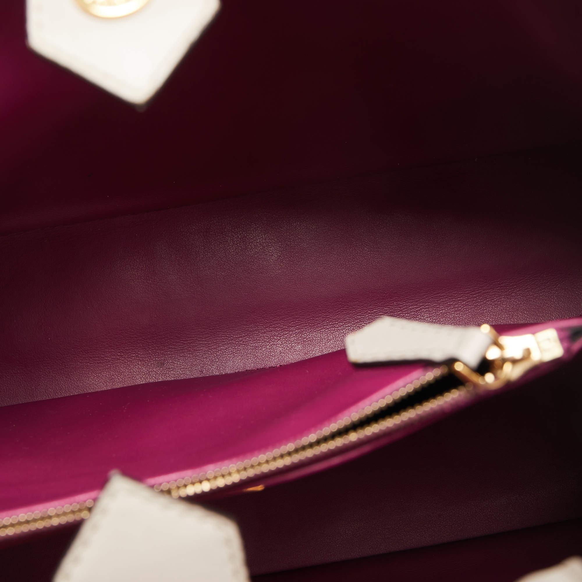 Fendi Grau/Magenta Leder Mini 2Jours Tote im Zustand „Gut“ im Angebot in Dubai, Al Qouz 2