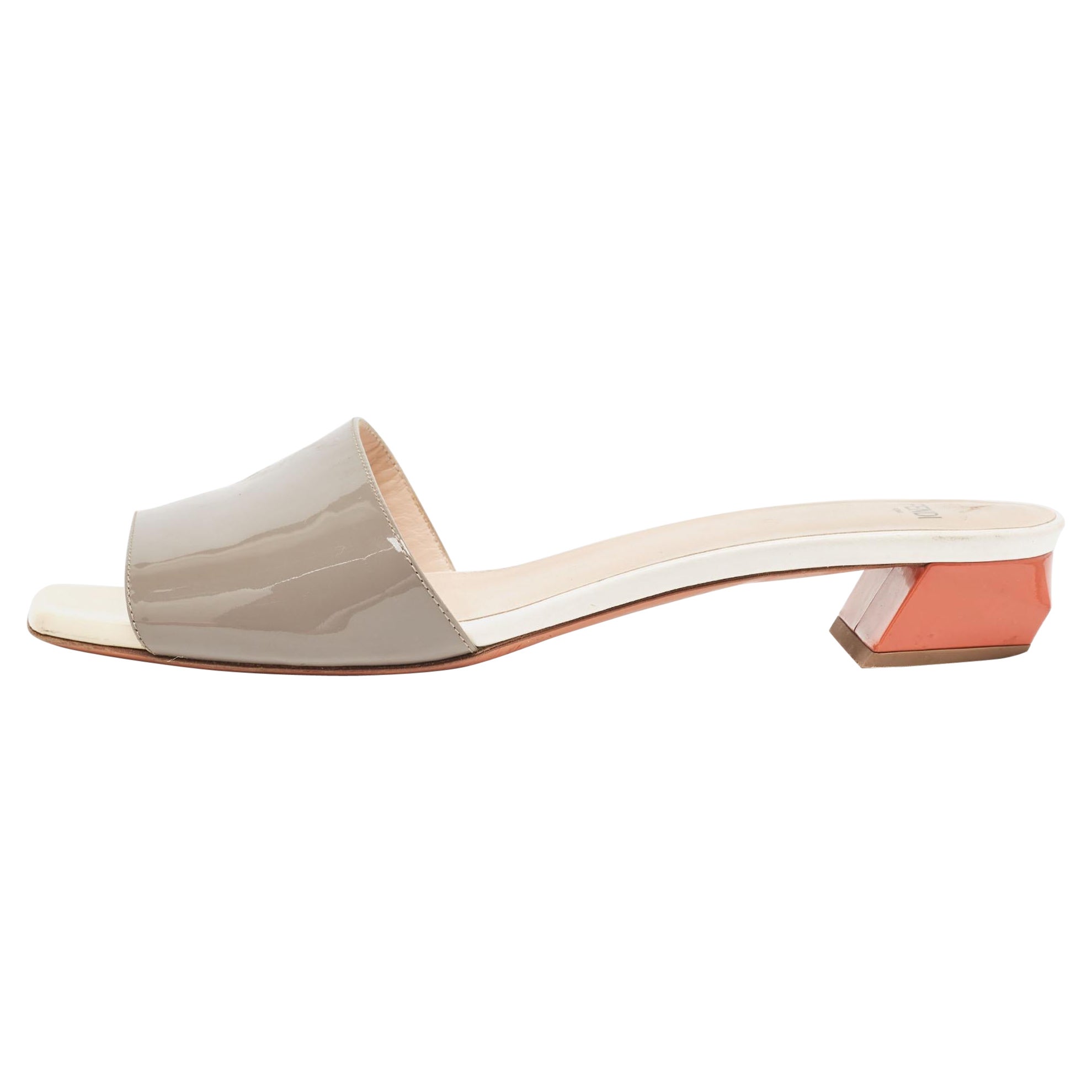Fendi Grey Patent Leather Slide Sandals Size 40