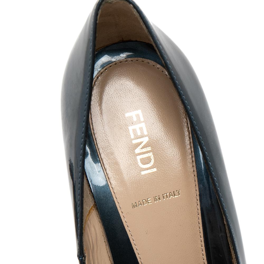 Fendi Grey Patent Leather Zucca Heel Platform Pumps Size 40.5 In Good Condition In Dubai, Al Qouz 2