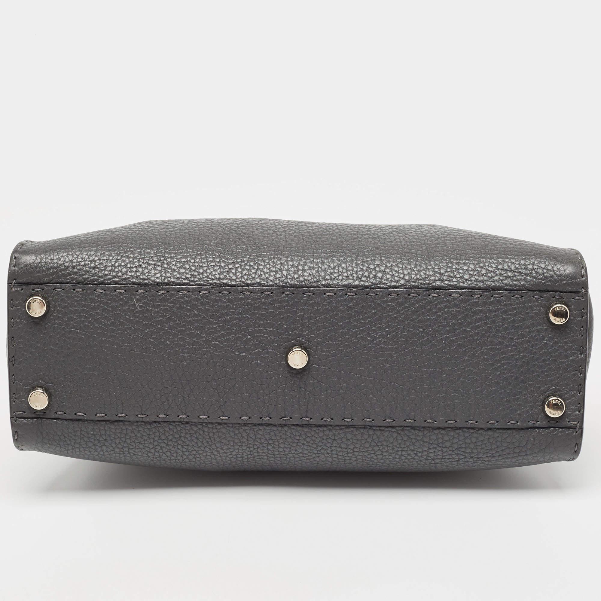 Fendi Grey Selleria Leather Medium Peekaboo Top Handle Bag For Sale 2