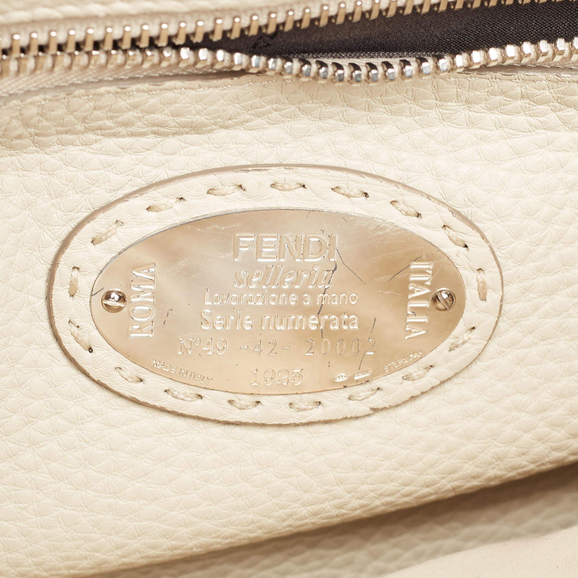 Fendi Grey Selleria Leather Medium Peekaboo Top Handle Bag For Sale 5