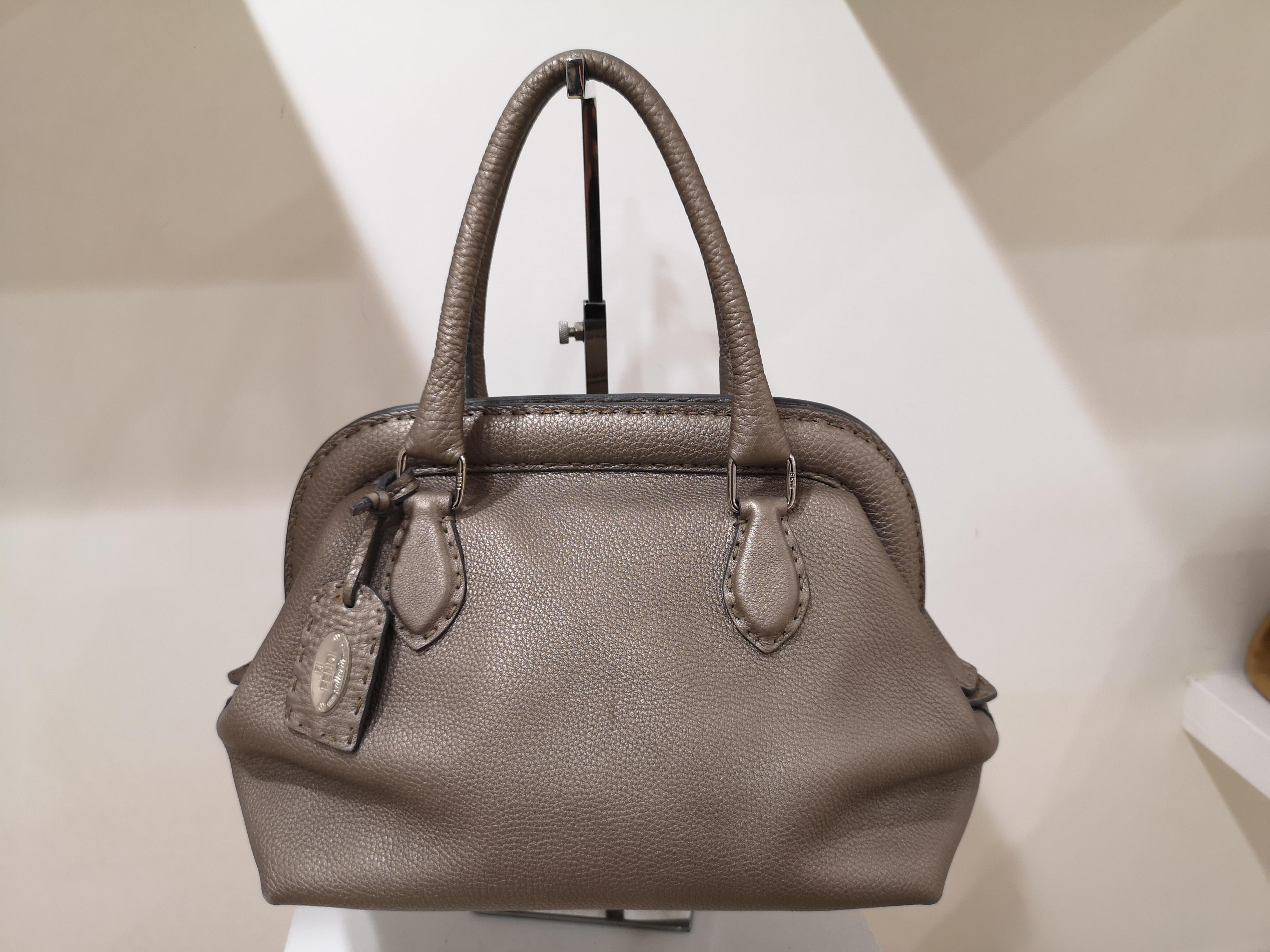 Fendi grey silver leather Selleria handbag  In Excellent Condition In Capri, IT