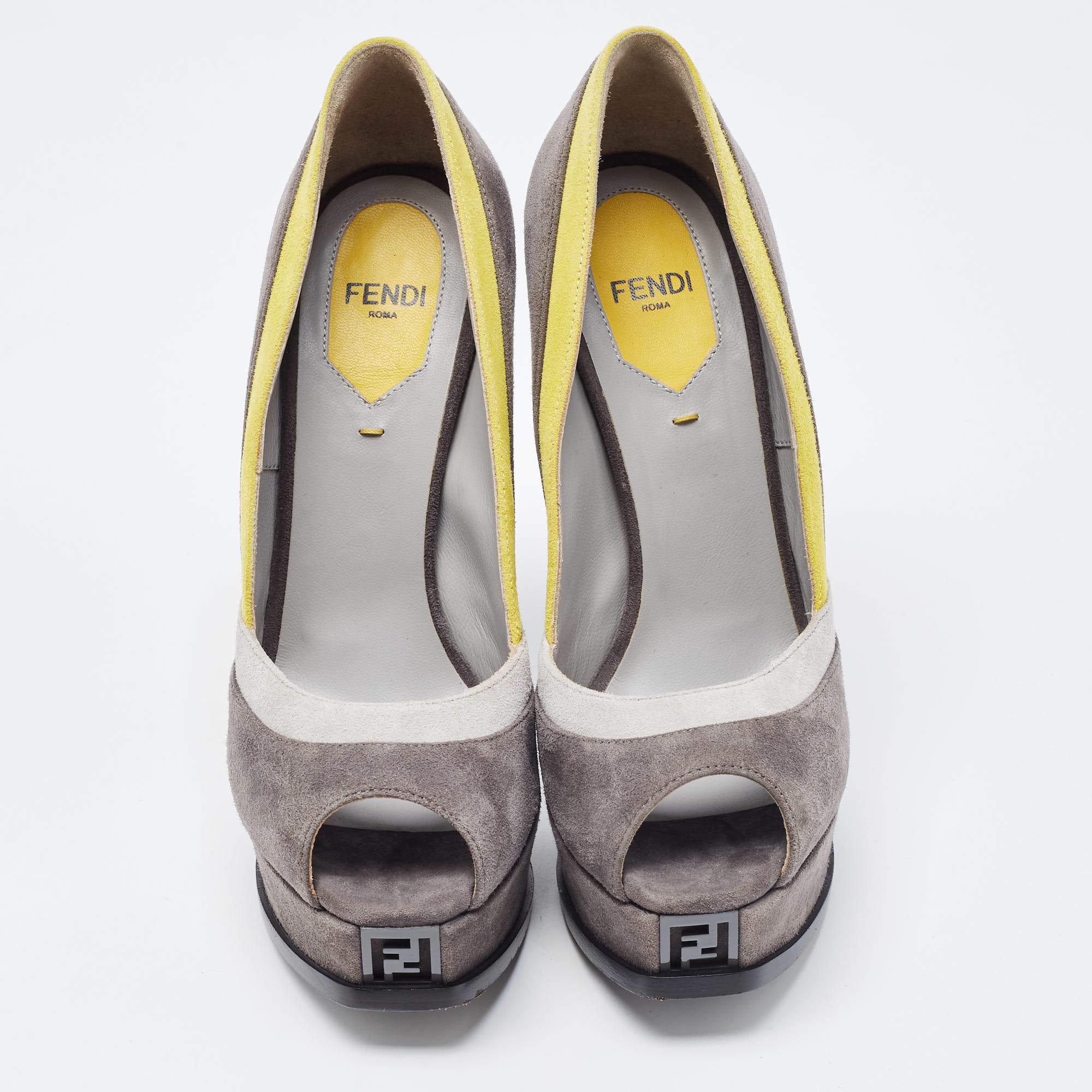 Make a chic style statement with these designer pumps. They showcase sturdy heels and durable soles, perfect for your fashionable outings!

Includes
Original Dustbag