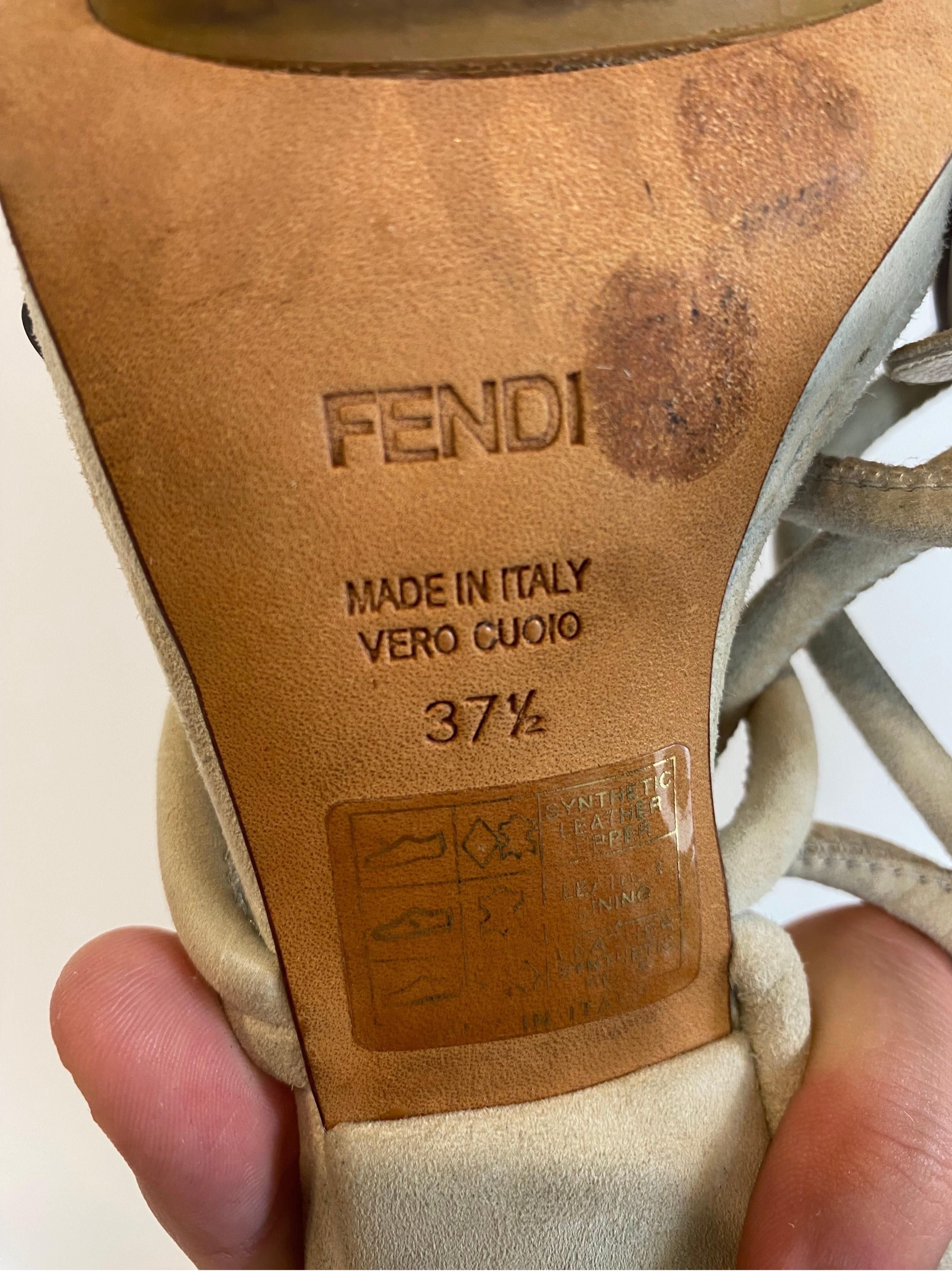 Women's or Men's Fendi heel shoes For Sale