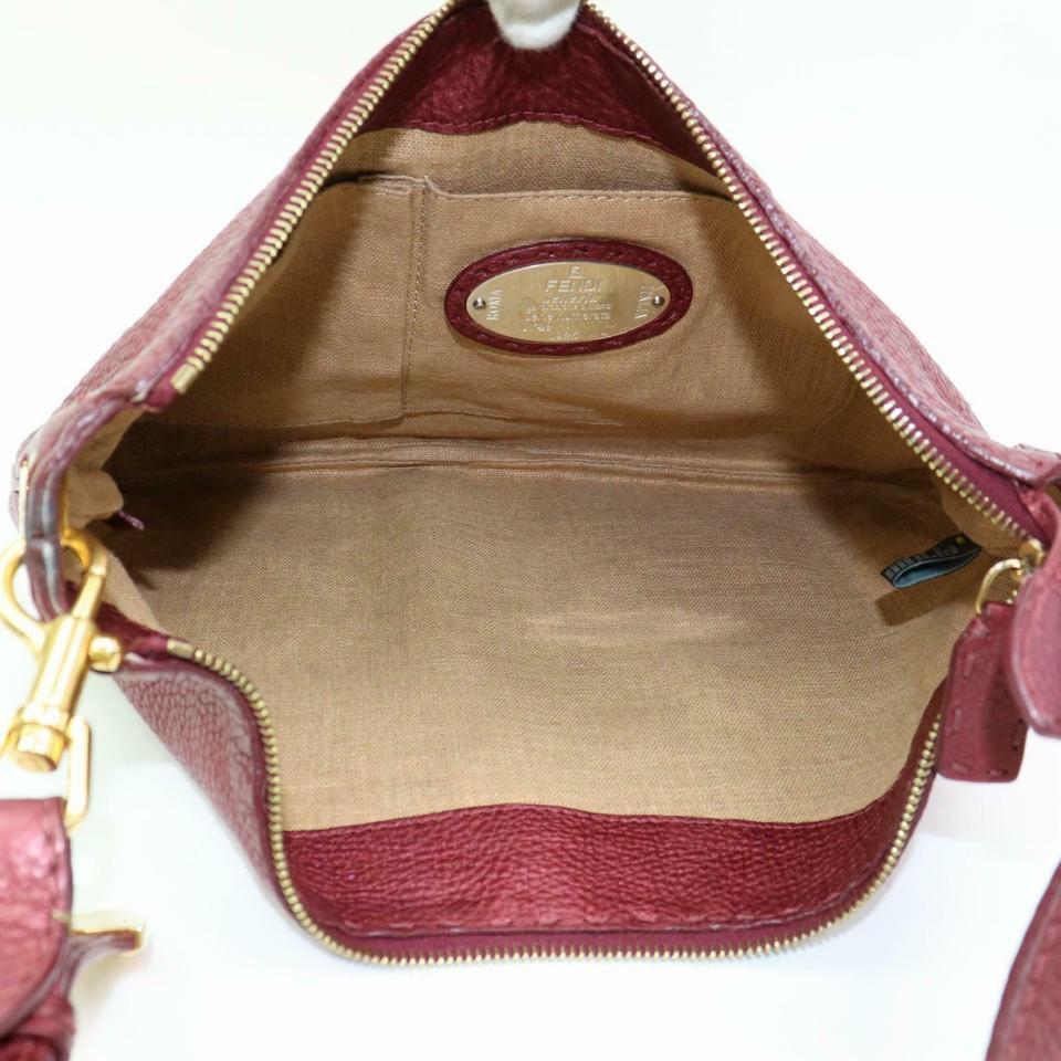 Fendi Hobo Bordeaux Selleria 870355 Burgunderfarbene Messenger Bag aus Leder (Pink) im Angebot
