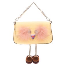 FENDI hypnoteyes Micro Baguette Rosa Ziegentasche aus gelbem Leder mit Kaninchenfell und gelbem Leder