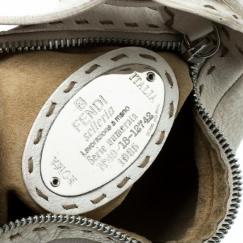Fendi Marfil Selleria Piel Pequeña Oyster Hobo en venta 4