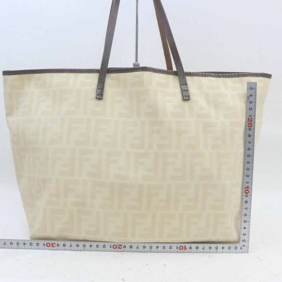 Fendi Ivory x Brown Monogram FF Zucca Roll Tote Bag with Pouch 863240 In Good Condition For Sale In Dix hills, NY