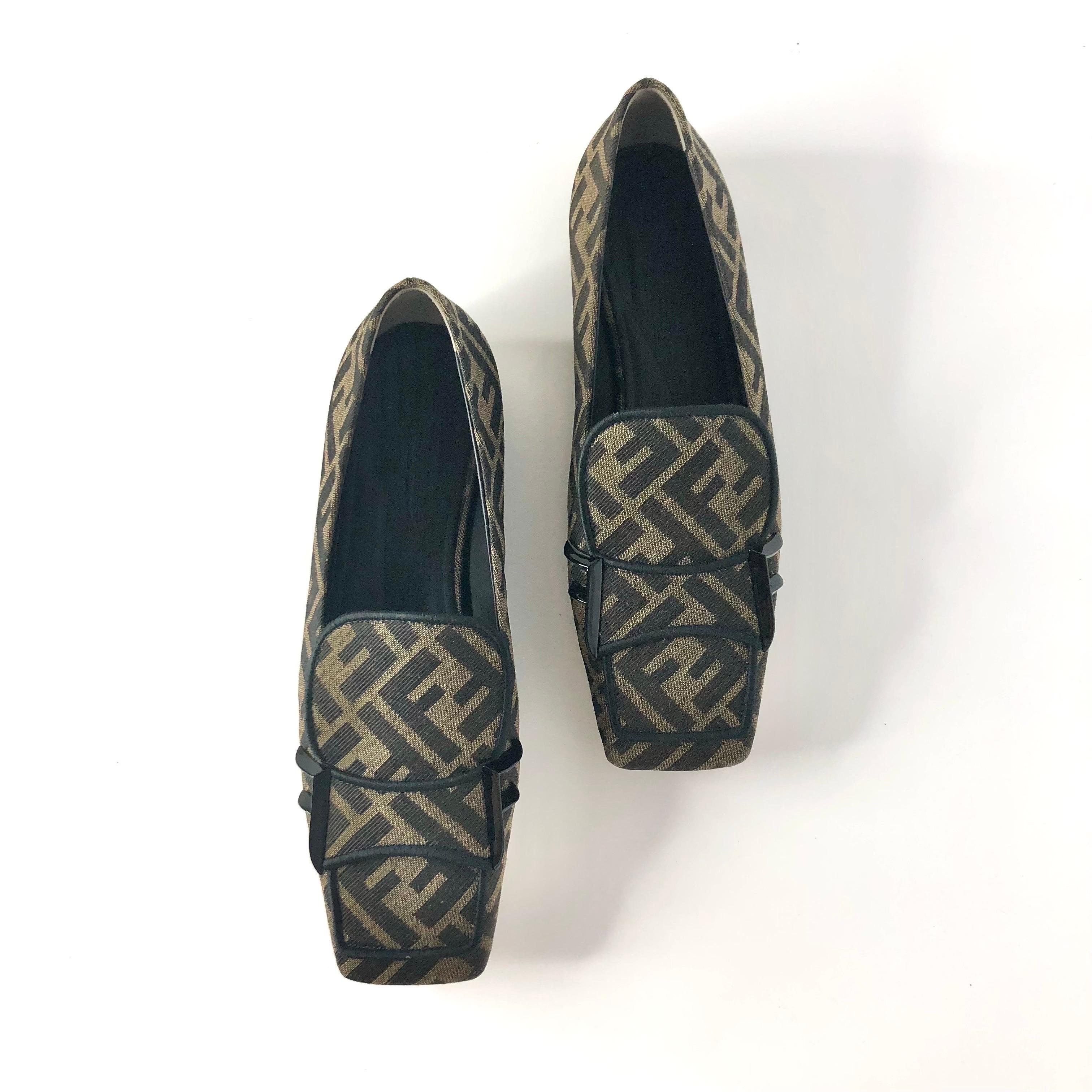 Nero Fendi Jacquard Ffreedom Square Toe FF Zucca Logo Ballet Flats Loafers 36.5 in vendita