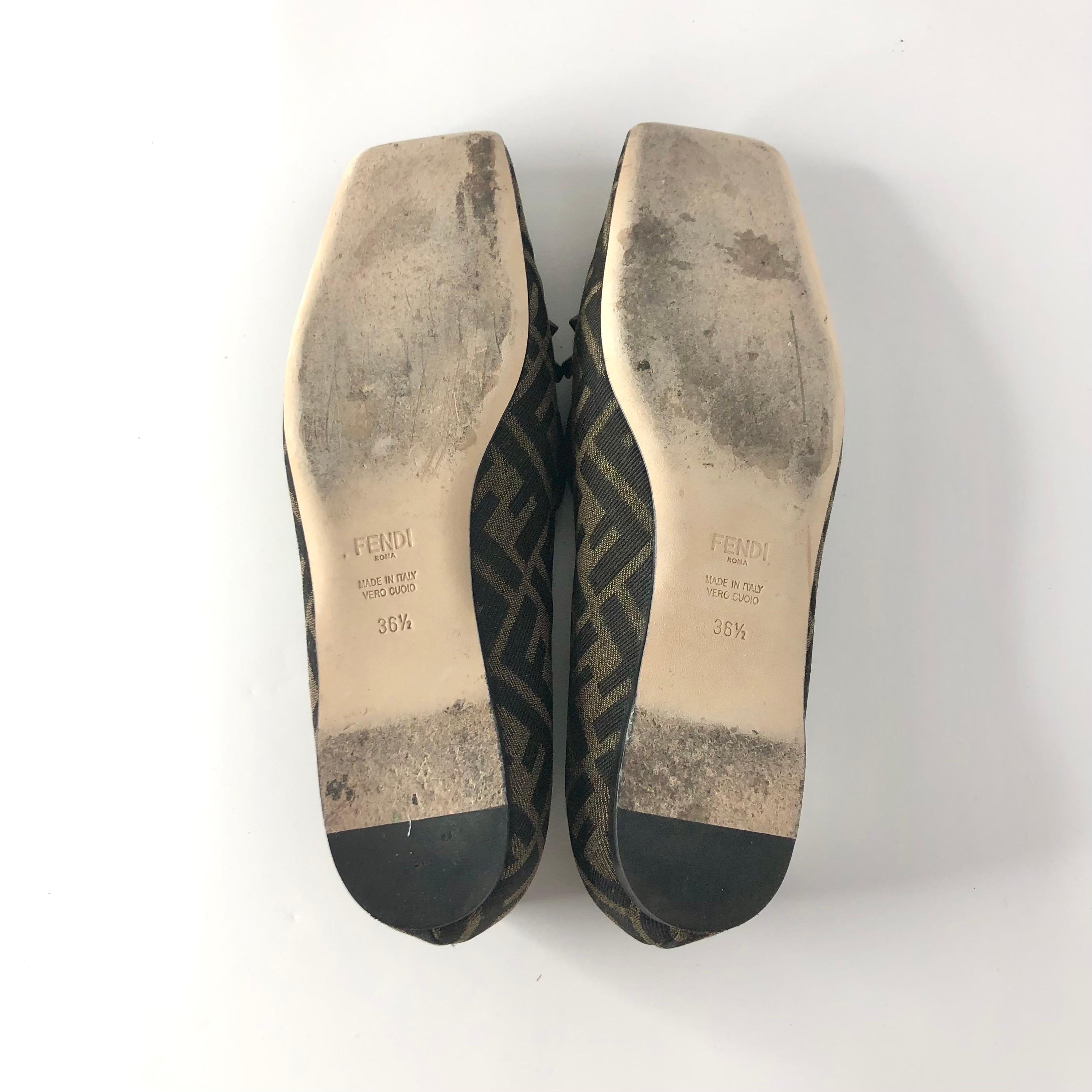 Donna Fendi Jacquard Ffreedom Square Toe FF Zucca Logo Ballet Flats Loafers 36.5 in vendita