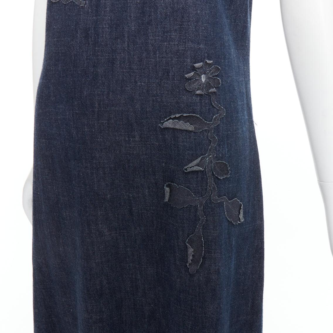 FENDI JEANS Vintage indigo  blue denim floral applique casual midi dress For Sale 2