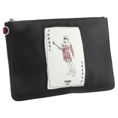 Fendi Jokarl Pochette en cuir imprimé noir moyen