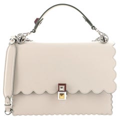 Fendi Kan I Tasche aus Leder Medium
