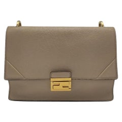 FENDI Kan U Shoulder bag in Beige Leather