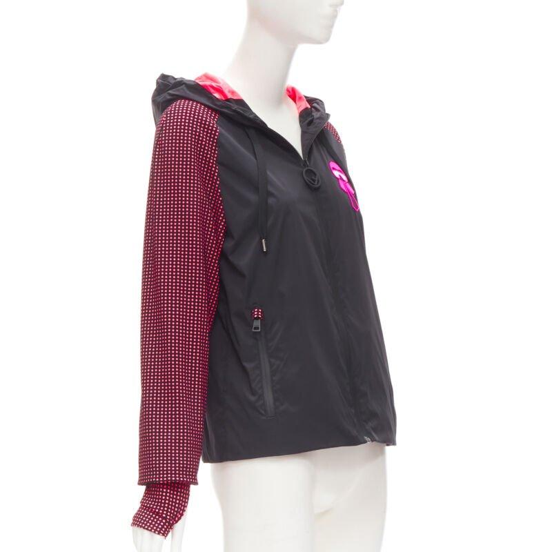 FENDI Karl Loves negro rosa lunares nylon activewear cazadora cortaviento en Excelente estado para la venta en Hong Kong, NT