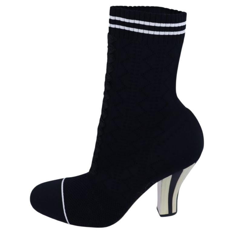 Fendi Knit Rockoko Runway durchbrochene Stiefeletten Größe EU 39