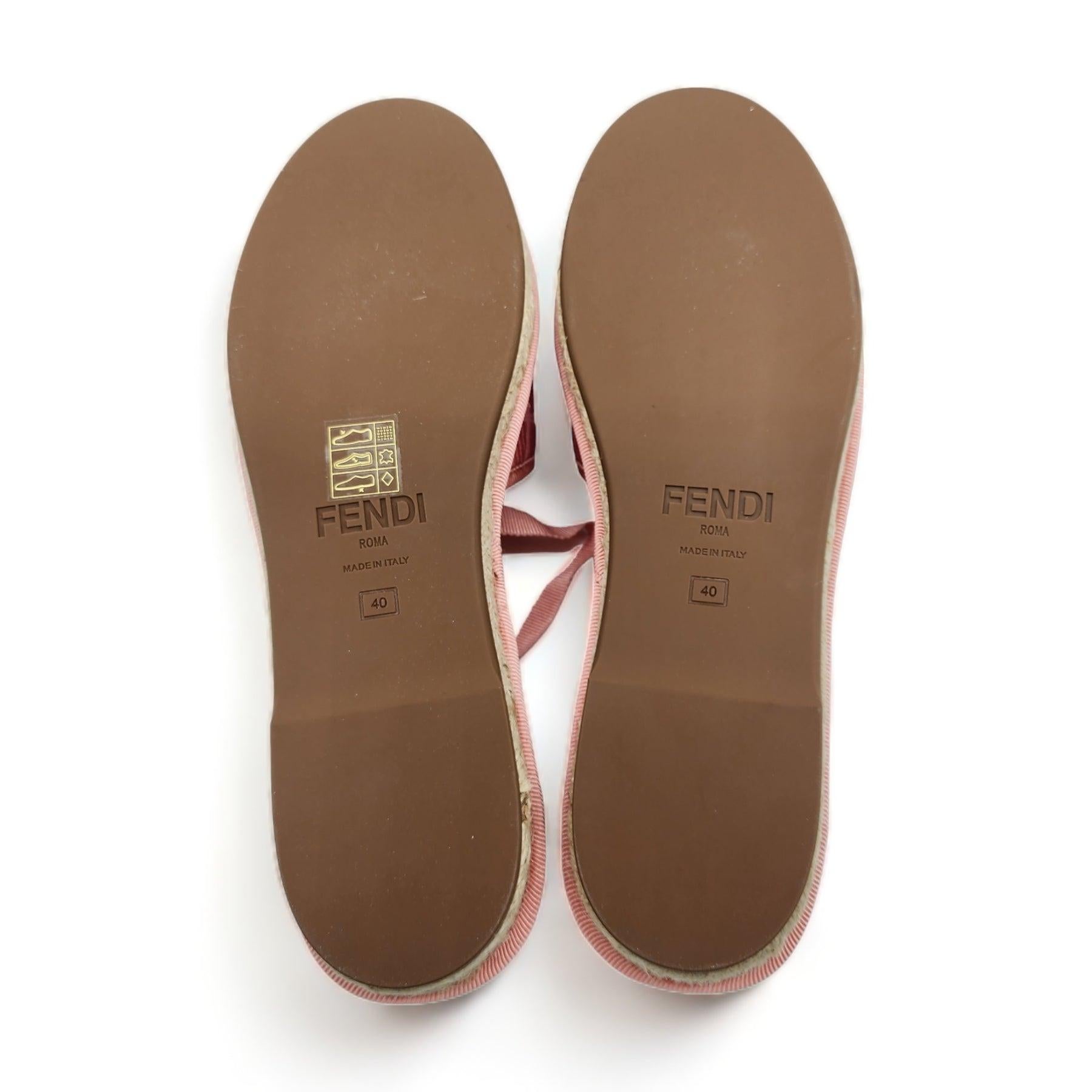 Sandalias alpargatas de lona con cordones Fendi en Excelente estado para la venta en Los Angeles, CA