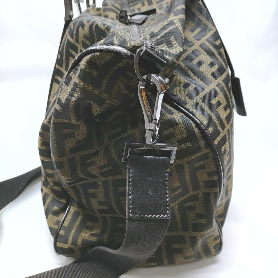 Fendi Large Monogram FF Zucca Tobacco Duffle Bag with Strap 863180 In Good Condition In Dix hills, NY