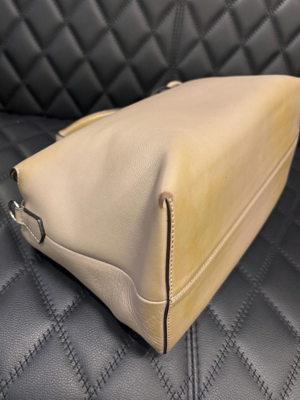 Fendi Große Taupe Leder By The Way Tasche im Angebot 5