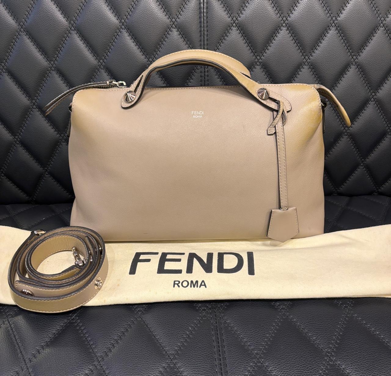 Fendi Große Taupe Leder By The Way Tasche im Angebot 7
