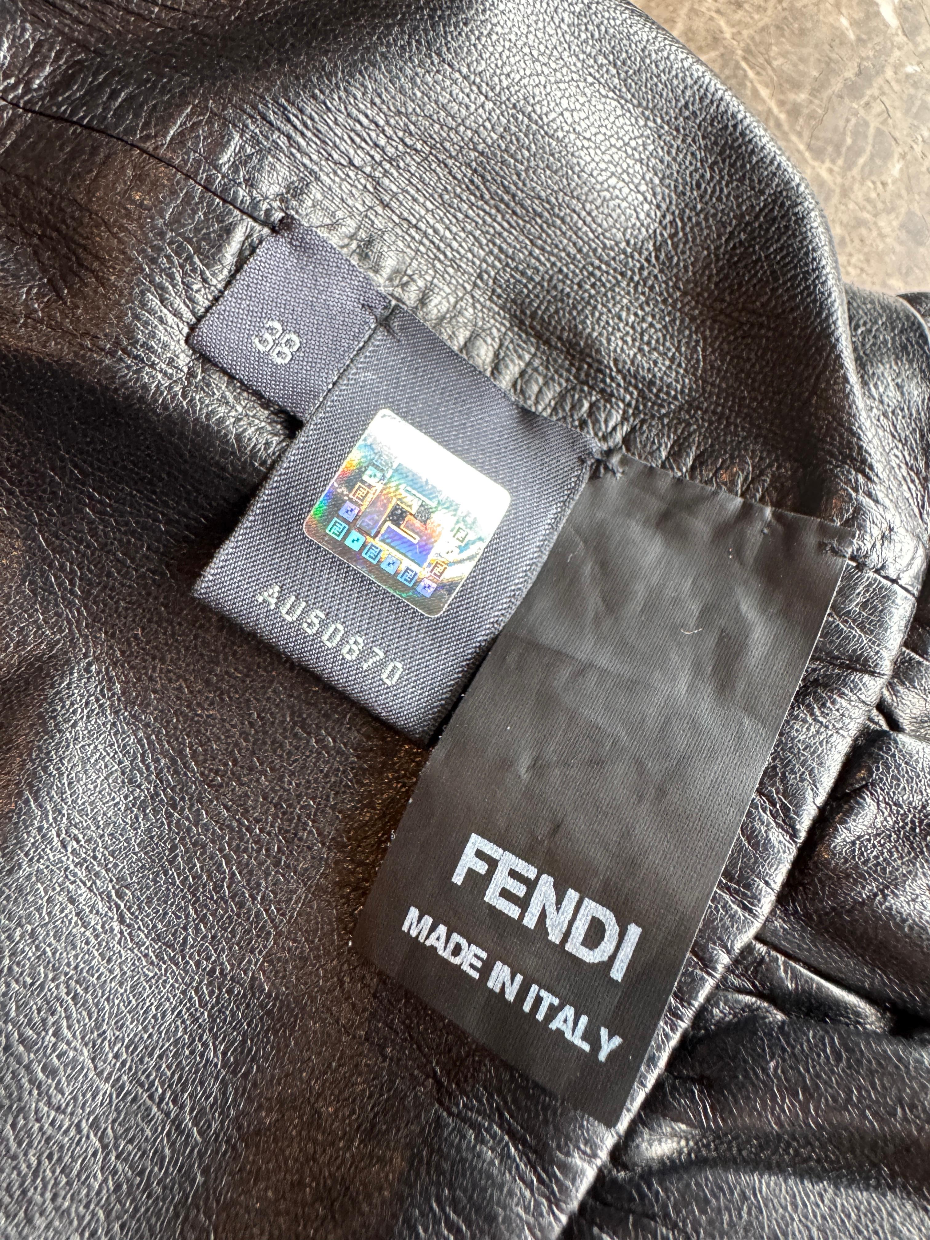 Gonna a pieghe in pelle Fendi in vendita 3