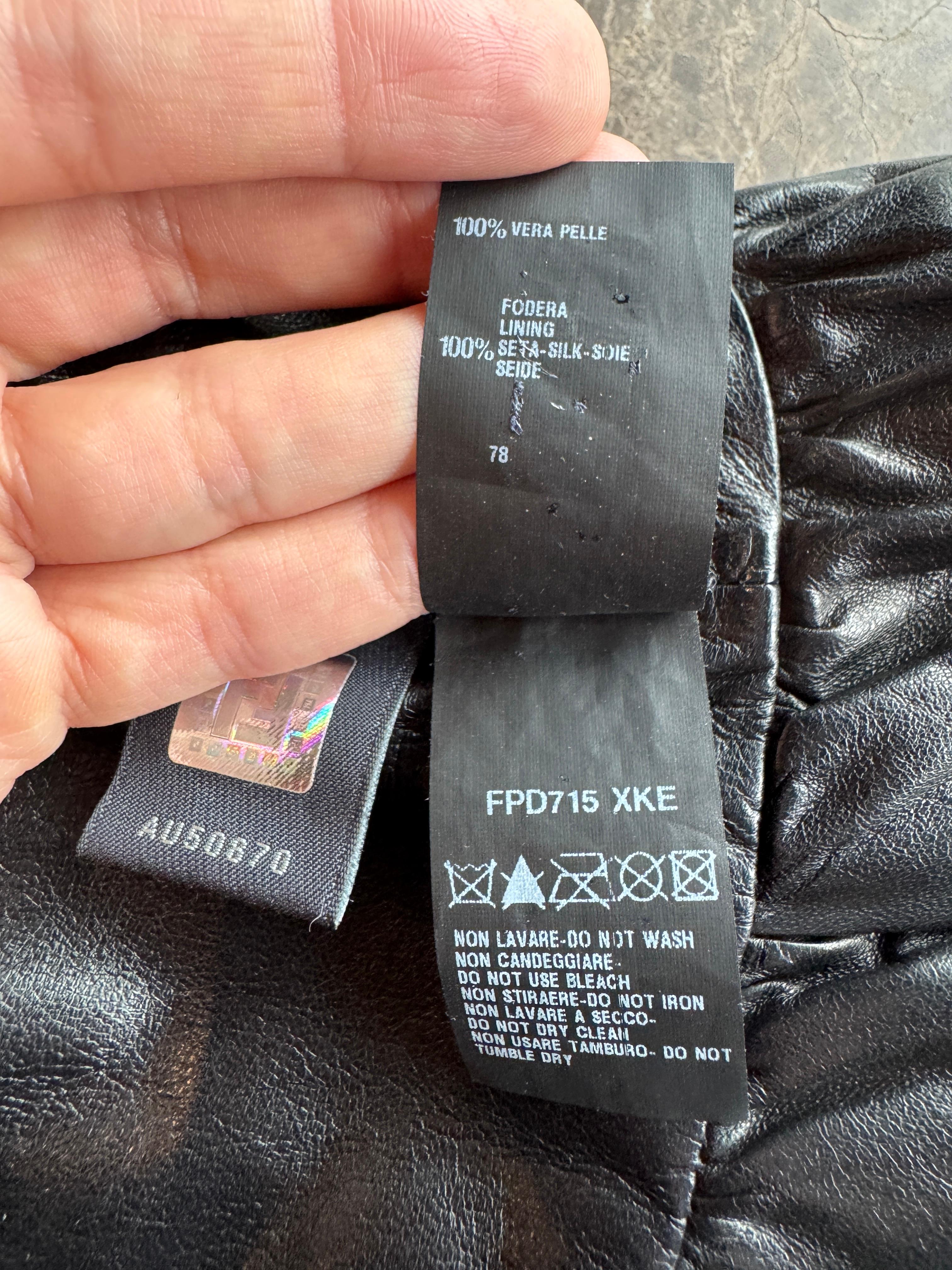 Gonna a pieghe in pelle Fendi in vendita 4