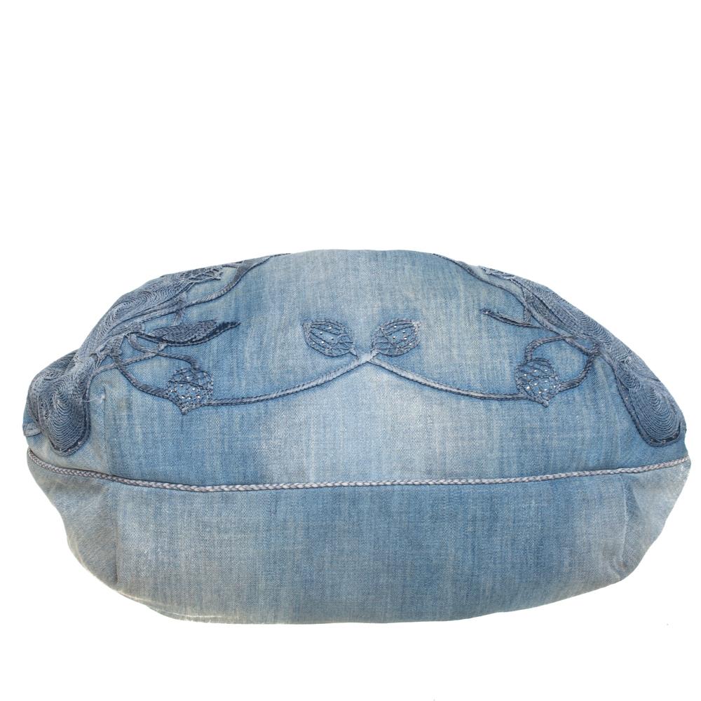 De las mujeres Bolso espía Fendi de edición limitada con ardilla bordada en tejido vaquero azul claro