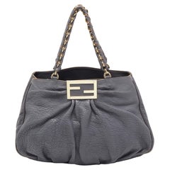 Fendi Borsa Mia grande in pelle testurizzata blu chiaro