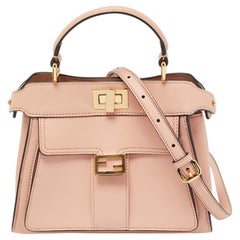 Fendi Sac à main Peekaboo rose clair en cuir avec mini poche frontale