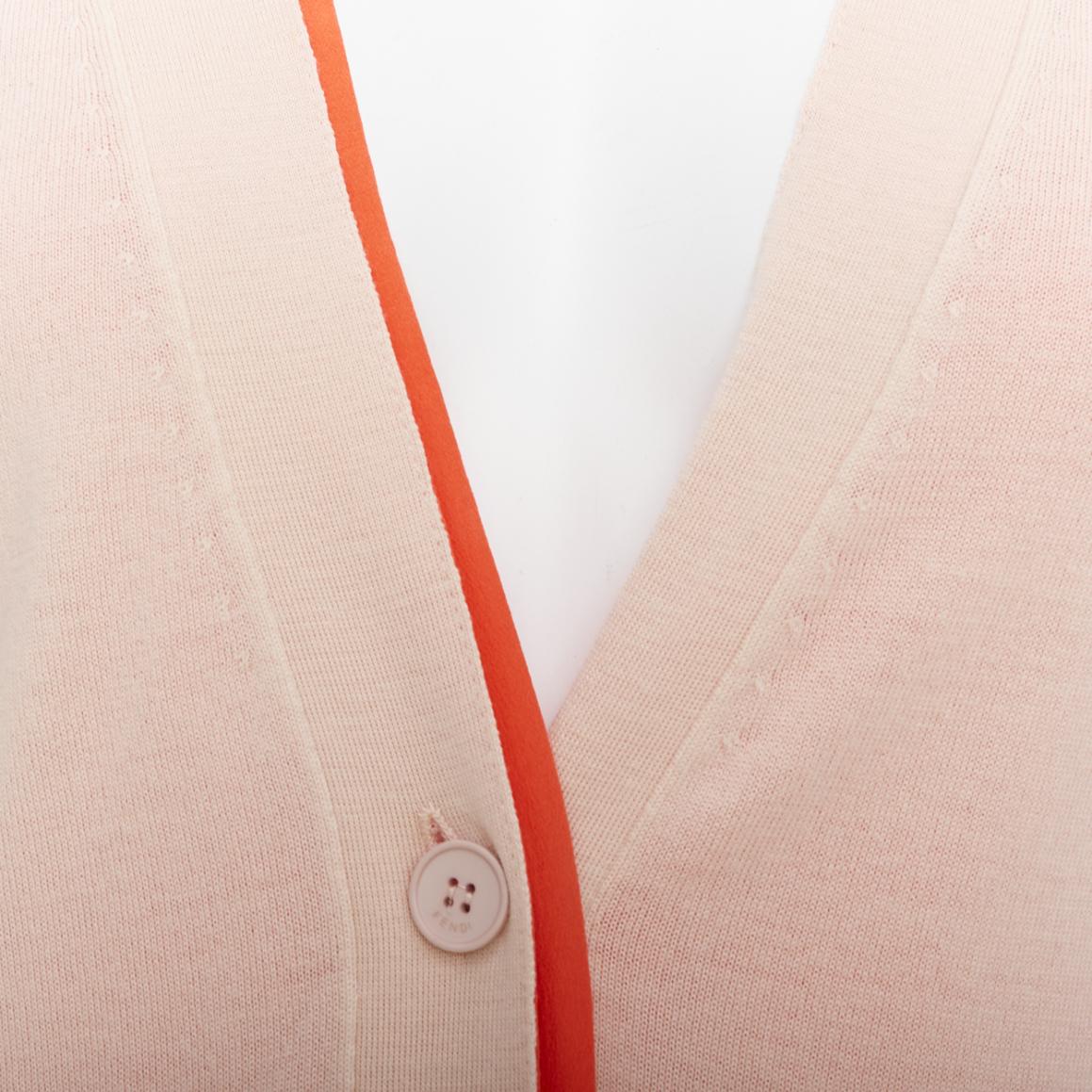 FENDI rosa-orangefarbene lange Strickjacke mit Besatz aus 100% Wolle IT40 S im Angebot 1