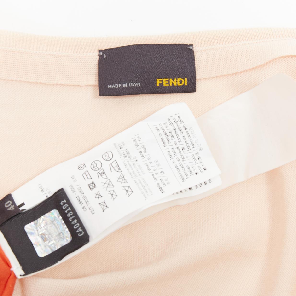 FENDI rosa-orangefarbene lange Strickjacke mit Besatz aus 100% Wolle IT40 S im Angebot 3