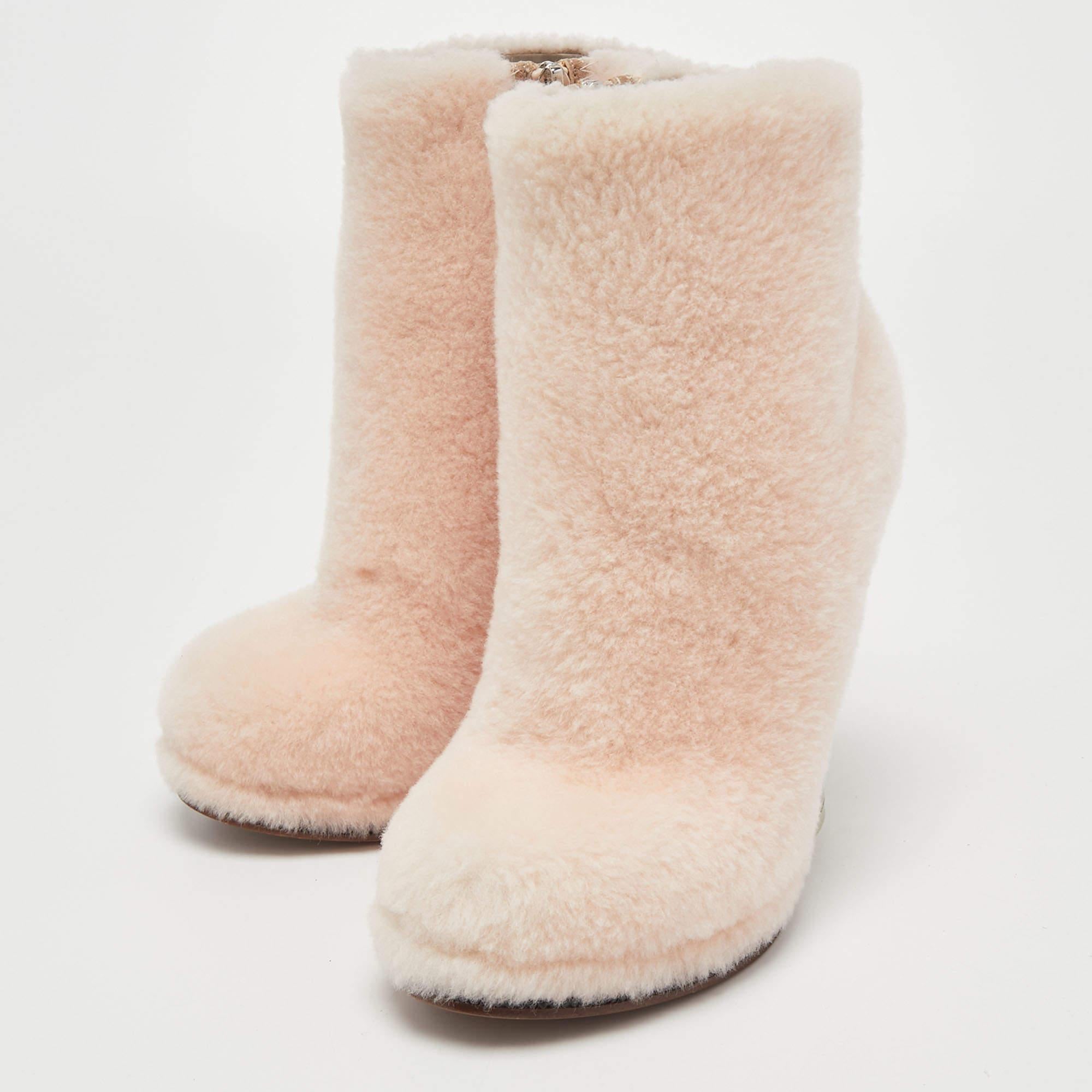 Women's Fendi Light Pink Shearling Ice Heel Ankle Length Boots Size 36 For Sale