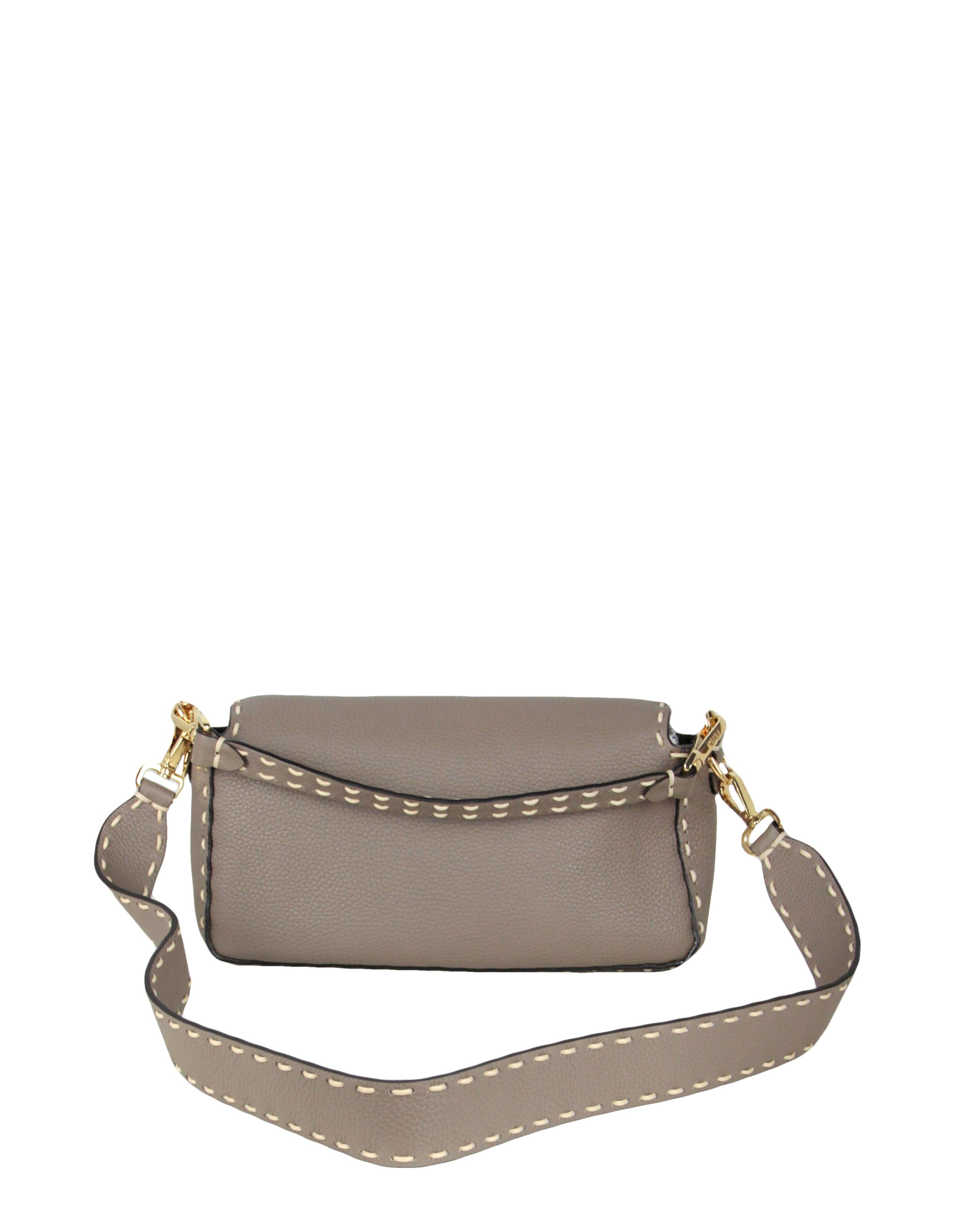 Fendi Grau Selleria Leder NM Baguette-Tasche mit Nähtenbesatz Neu 3.290 $ 1