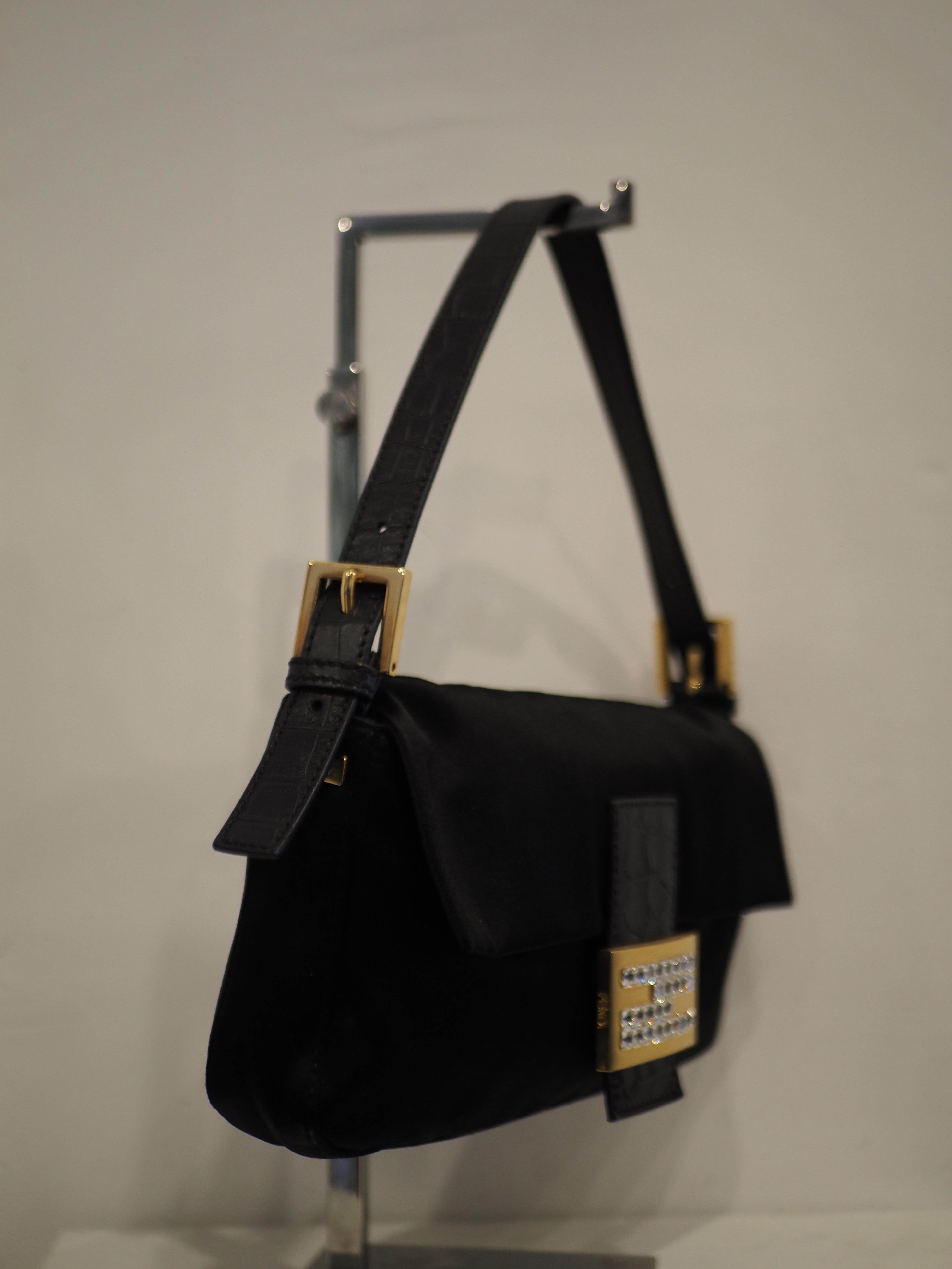Fendi limited edition baguette shoulder bag For Sale 5