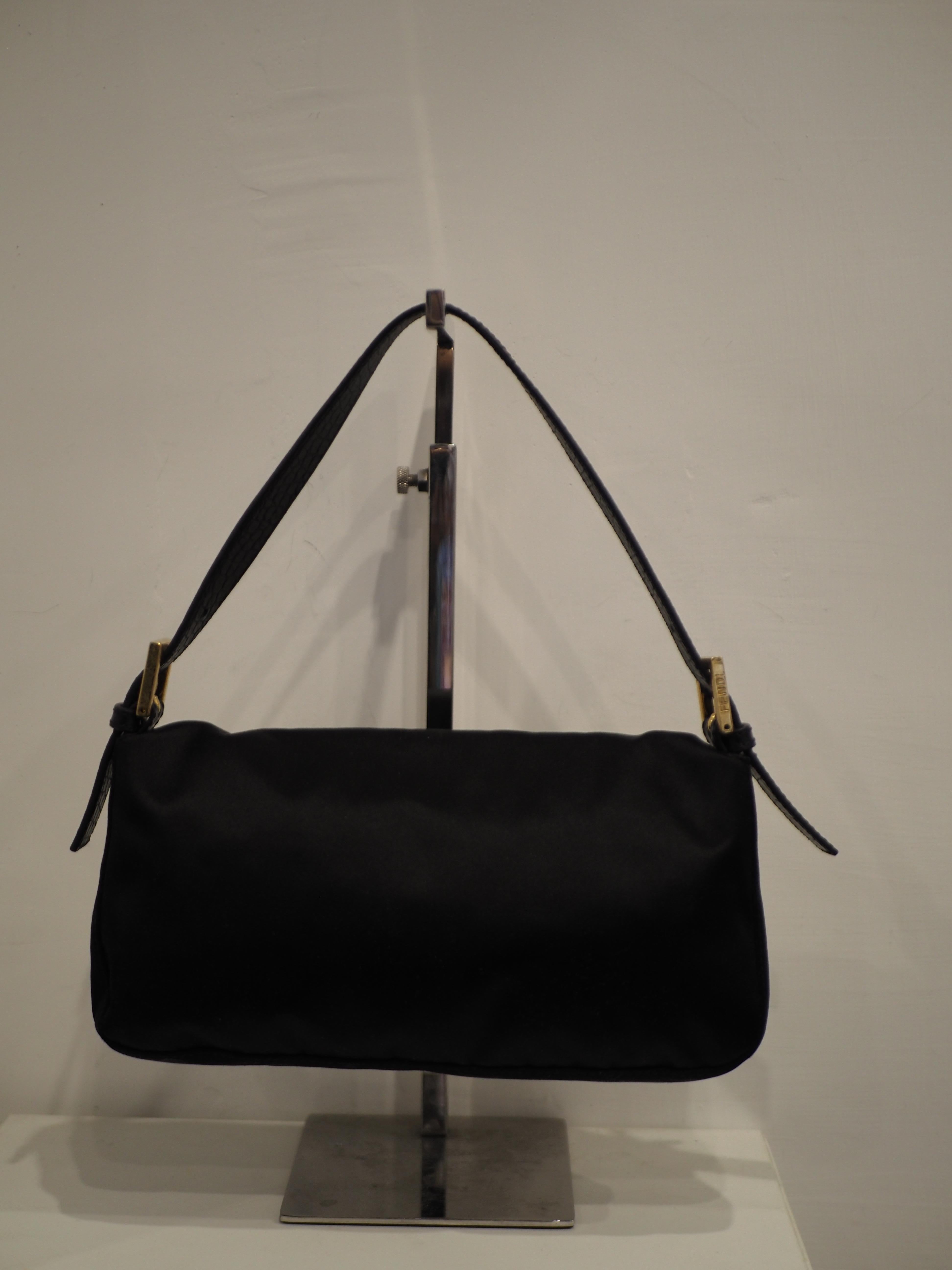 Fendi limited edition baguette shoulder bag For Sale 7