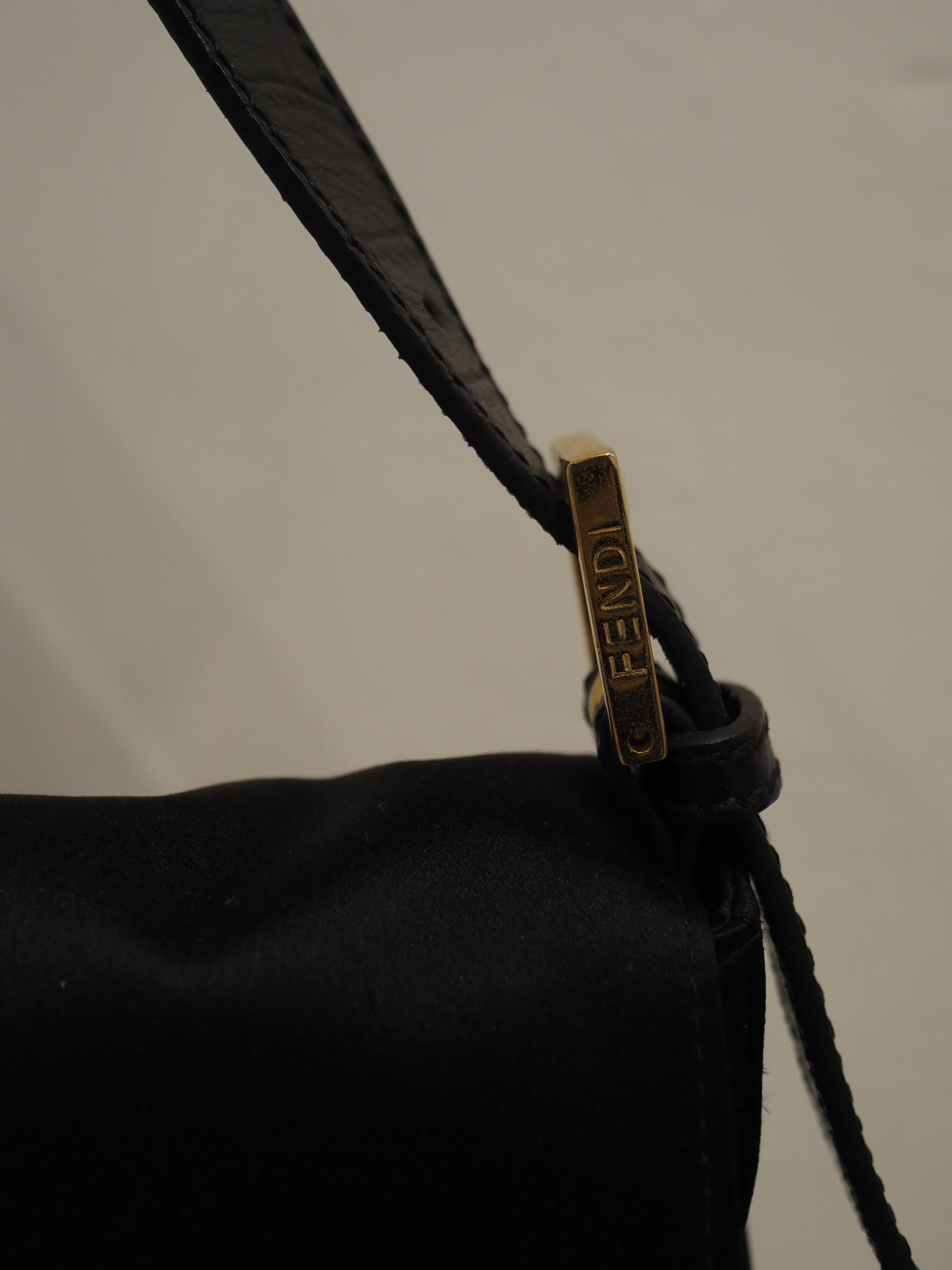 Fendi limited edition baguette shoulder bag For Sale 2