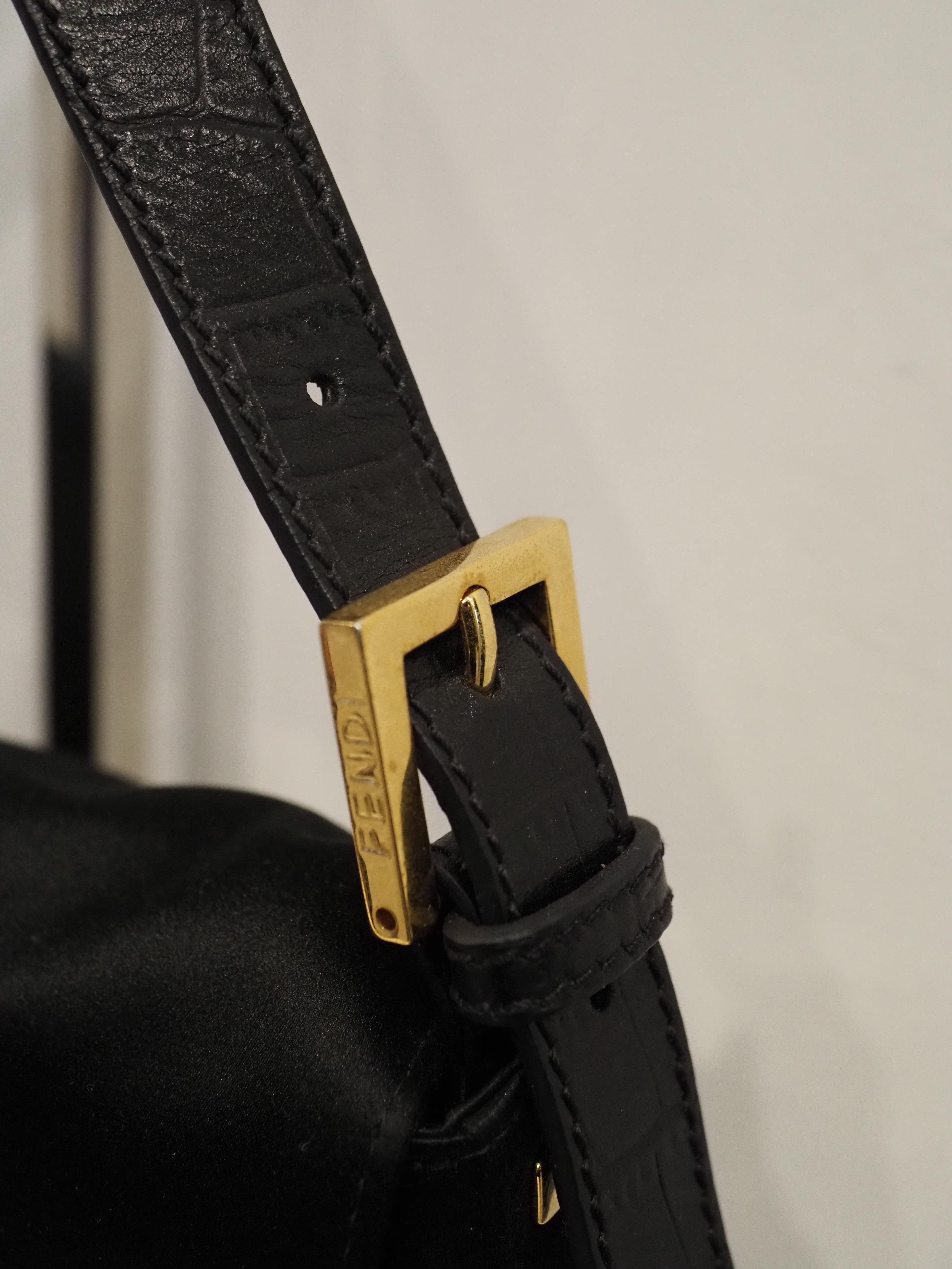 Fendi limited edition baguette shoulder bag For Sale 3