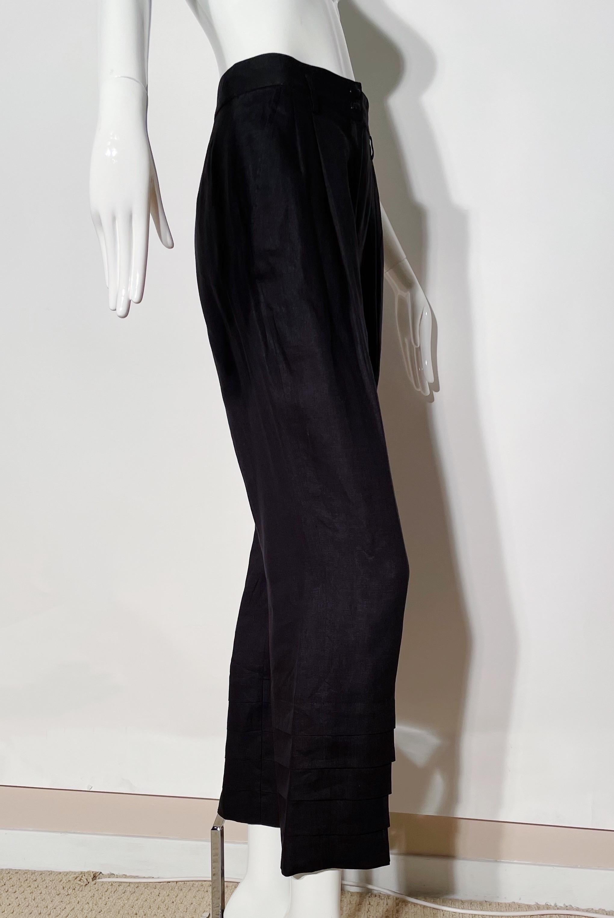 Fendi Linen Pleated Trousers In Excellent Condition For Sale In Los Angeles, CA
