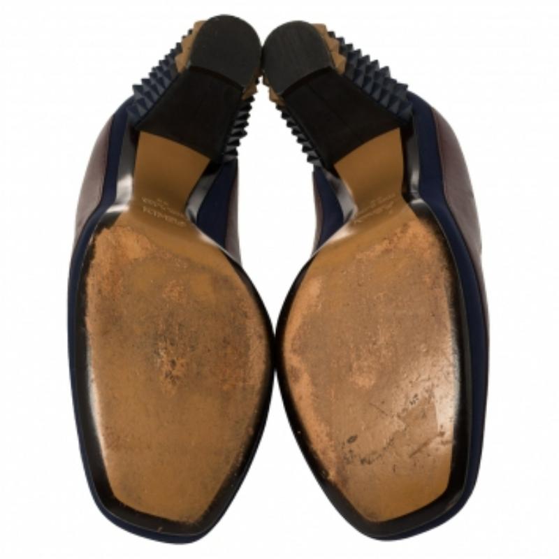 Women's Fendi Lizard Embossed Leather & Fabric Polifonia Court Studded Heel Pumps Size39 For Sale