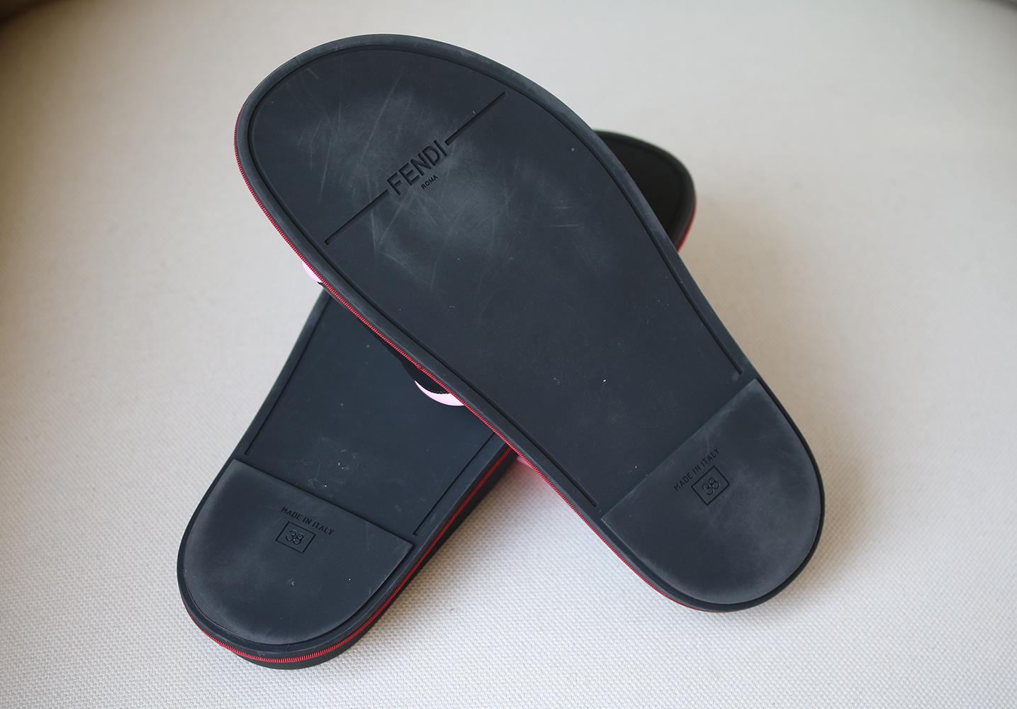 Fendi Logo-Embellished Leather and Rubber Slides In Excellent Condition In London, GB