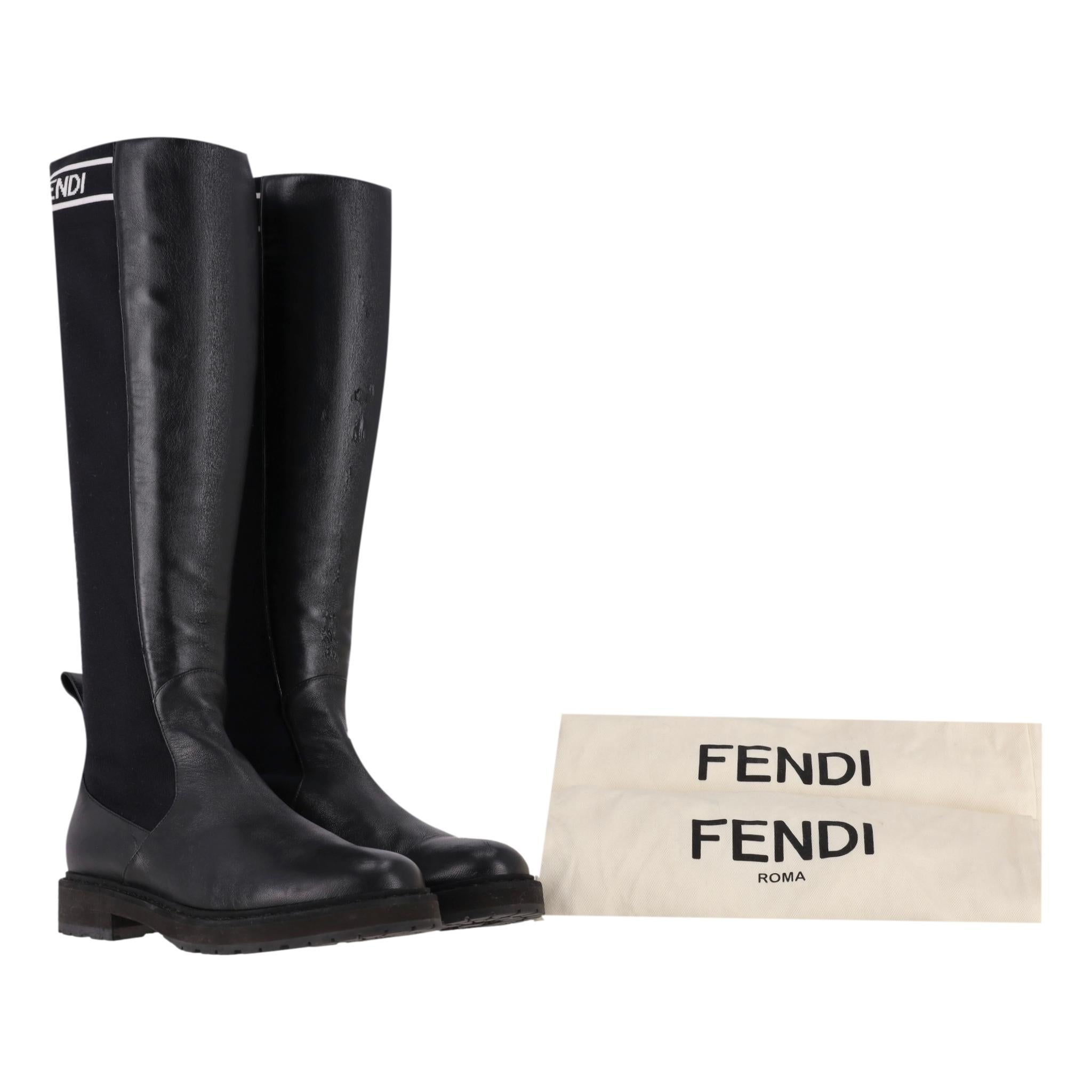 Fendi Logo Leather Knee Sock Boots

Black slip-on sock boots designed with rib knit cuffs with 'Fendi' signature in white.

Featuring tonal leather base and panel along the front with chunky rubber soles and a round toe.

Rrp Approx. £1,200

Size –